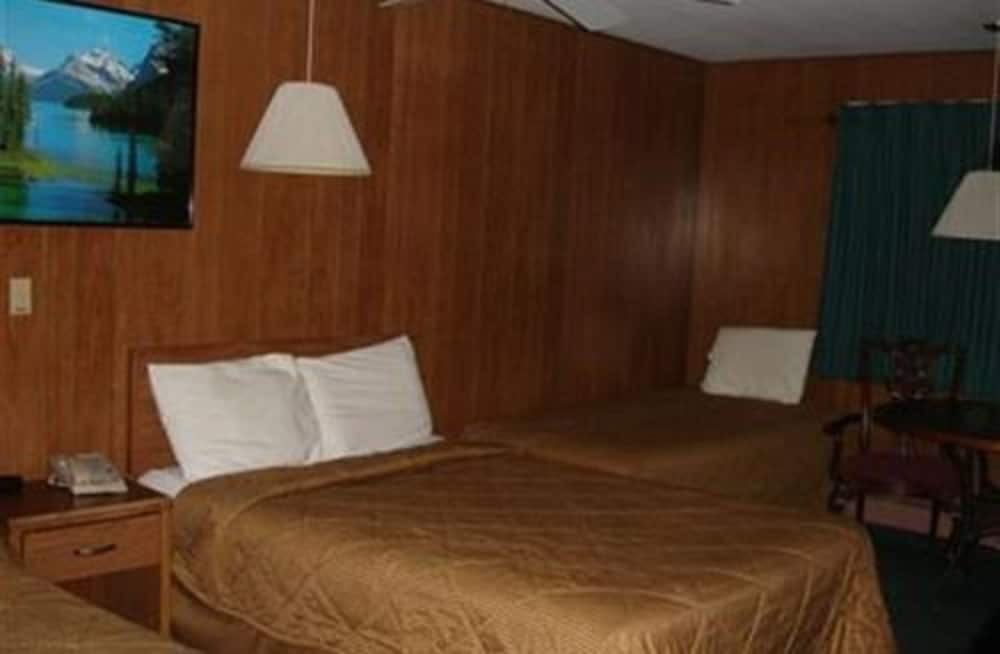 Standard Room, 3 Beds, Second Floor