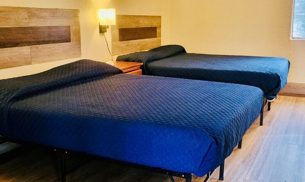 Double Room, 2 Queen Beds, Non Smoking
