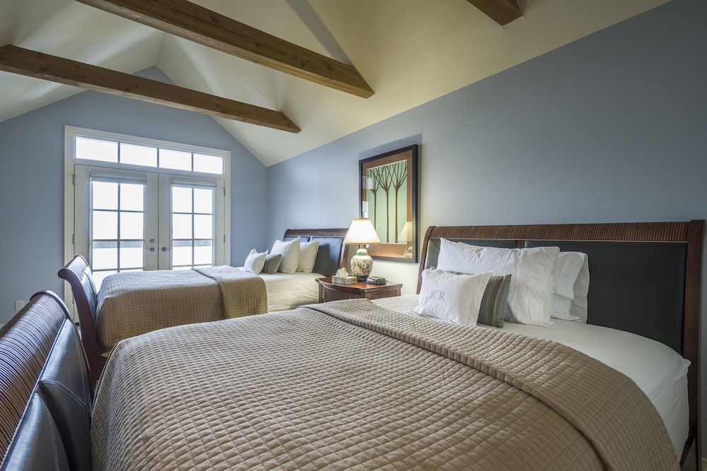 Luxury Loft, Multiple Beds, Lake View