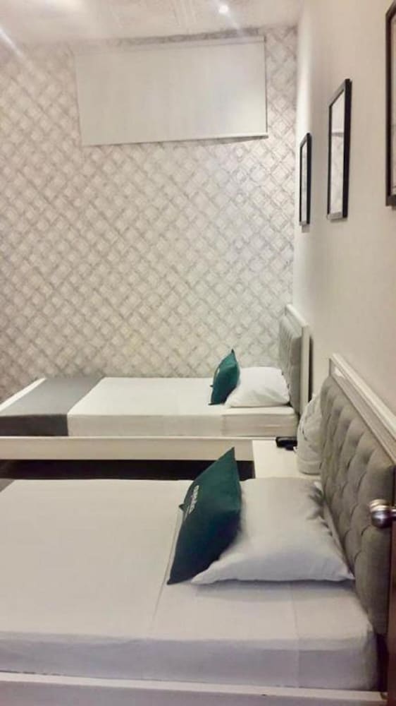 Twin Room, 2 Double Beds photo 1