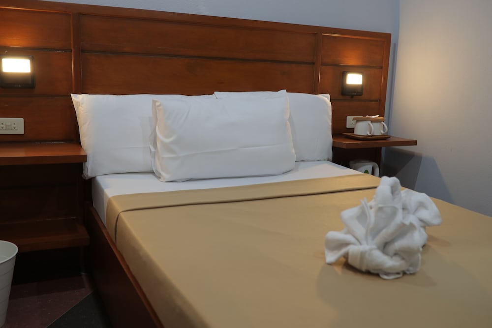 Standard Double Room - Photo 2