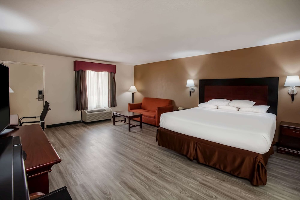 Executive Room, 1 King Bed, Non Smoking - Photo 1