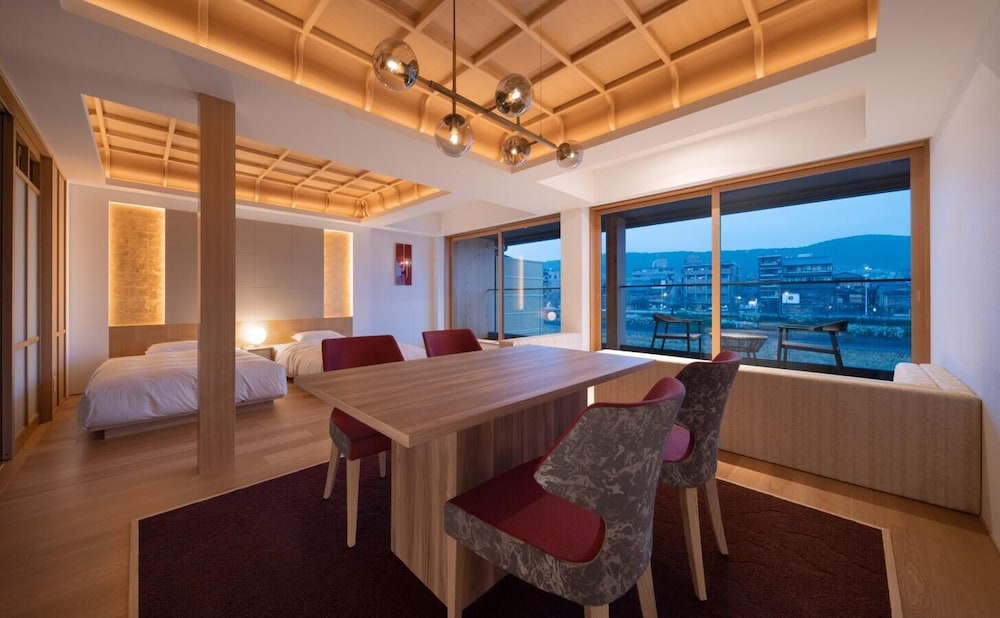 Premier Twin Room, Lounge access,Non-Smoking