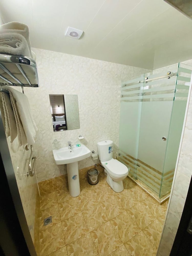 Deluxe Double Room, 1 King Bed photo 3