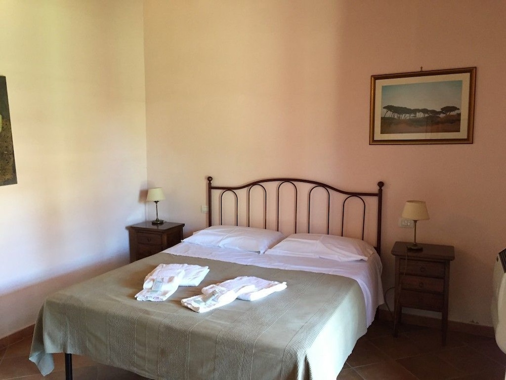 Double Or Twin Room, Pool View (9)