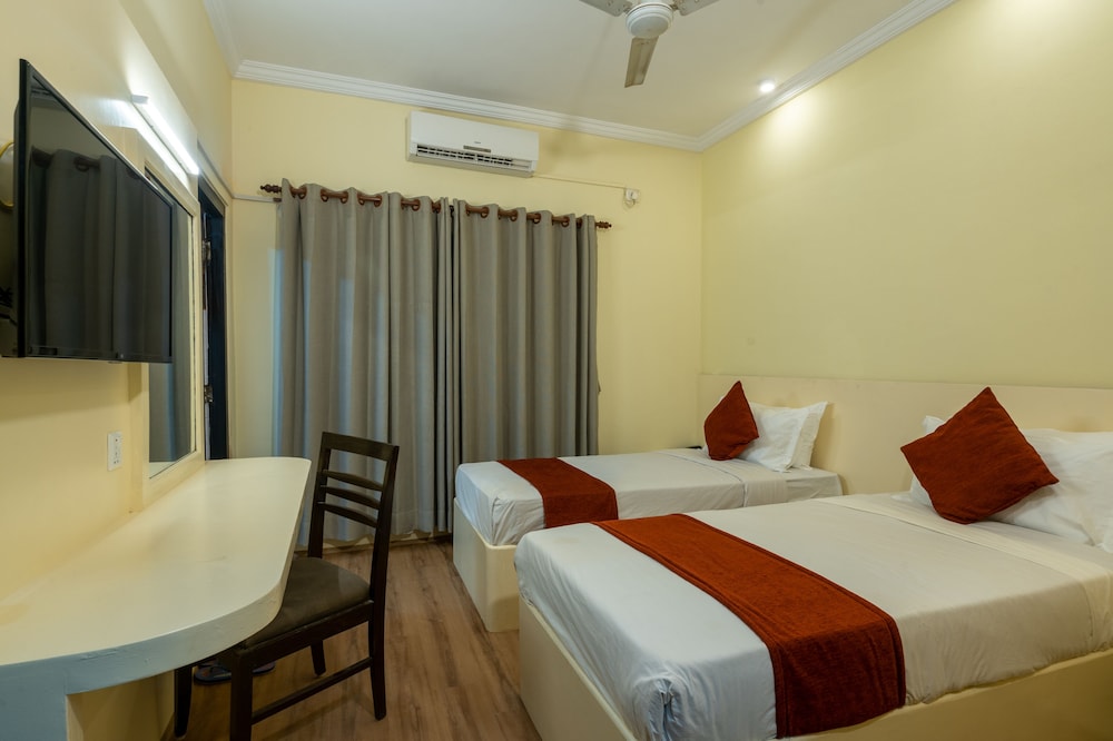 Standard Twin Room - Photo 5