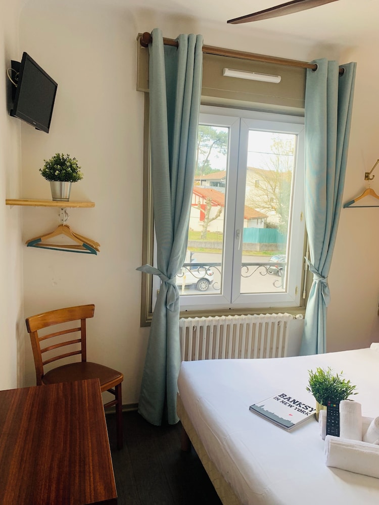 Standard Double Room, City View
