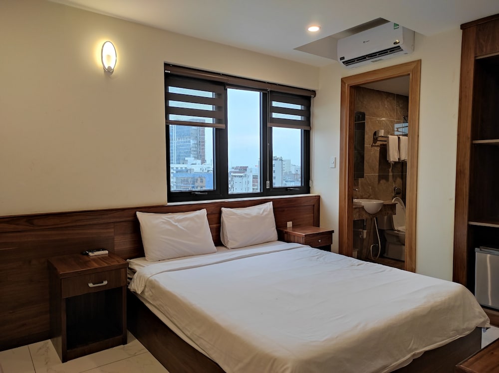 Deluxe Room, Sea View - Photo 5
