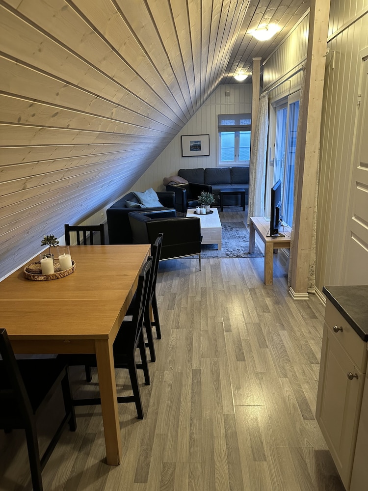 Apartment photo 2