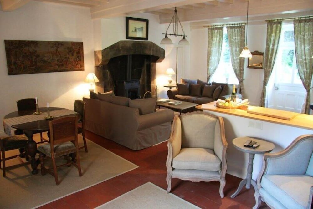 Standard Cottage photo 1