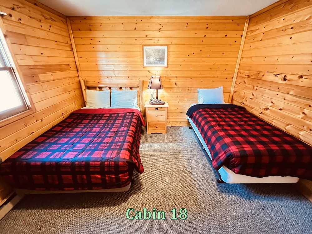 Cabin photo 2