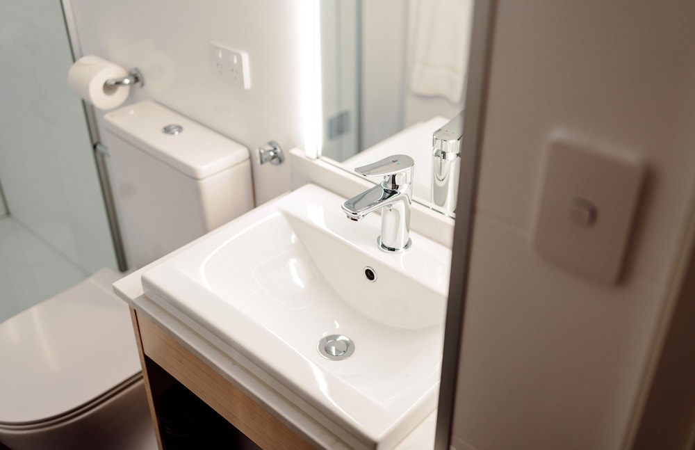 Executive City Suite (King Studio) - Photo 9