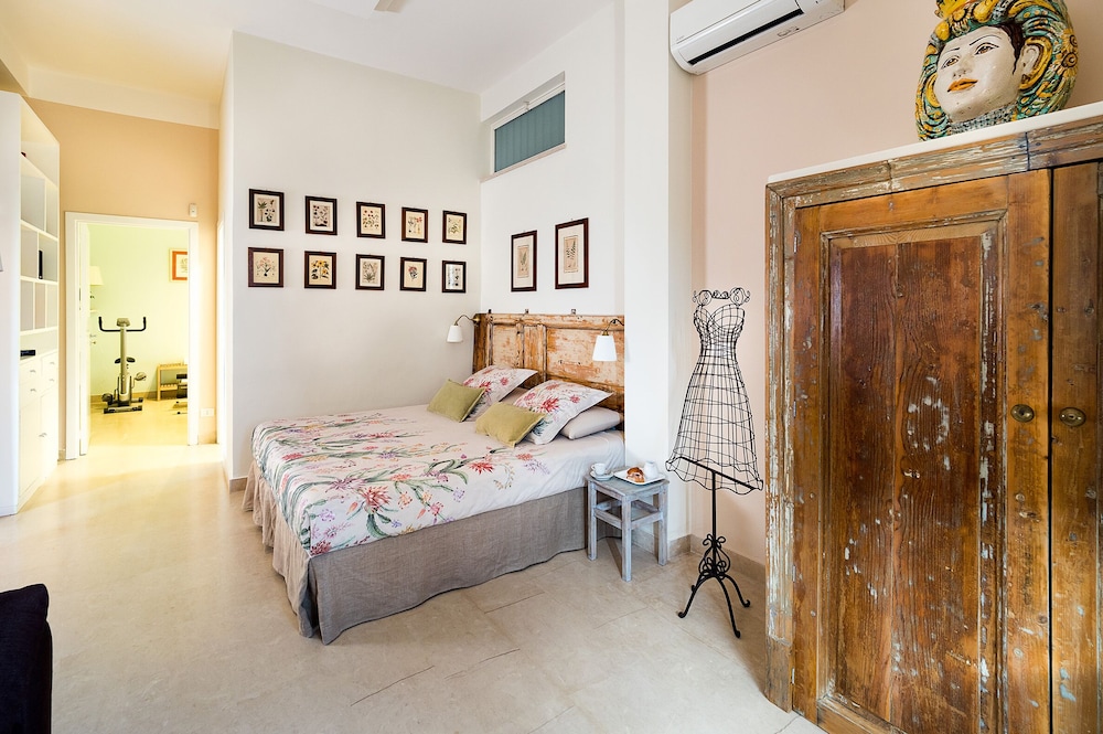 Villa, 6 Bedrooms photo 1