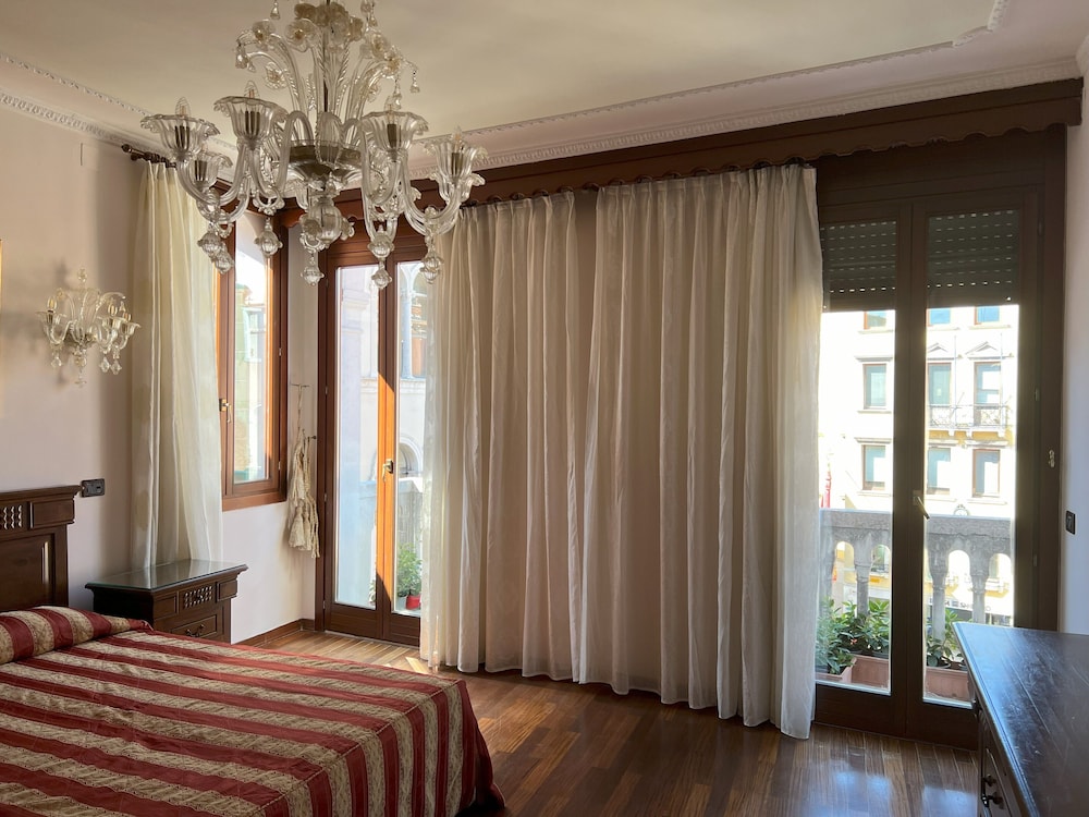 Panoramic Apartment, 2 Bedrooms, Annex Building photo 3