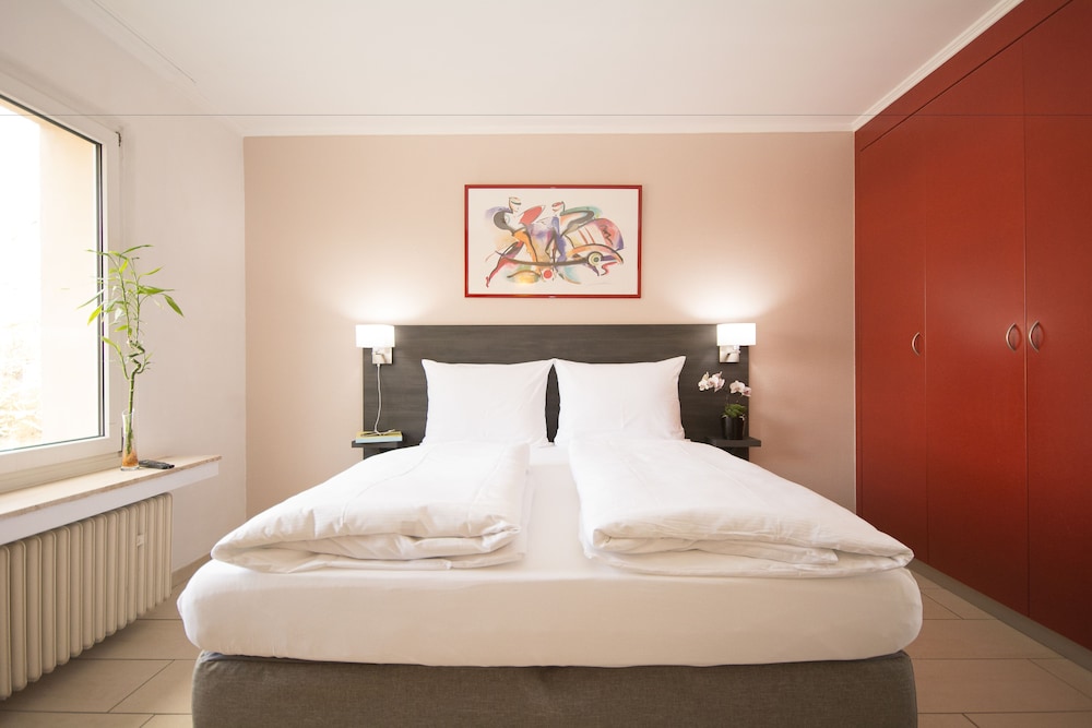 Comfort Room, 1 Queen Bed photo 1