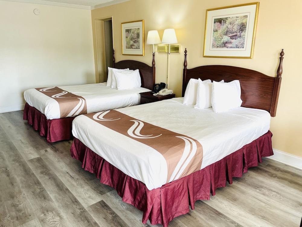 Standard Room, 2 Queen Beds, Non Smoking - Photo 1