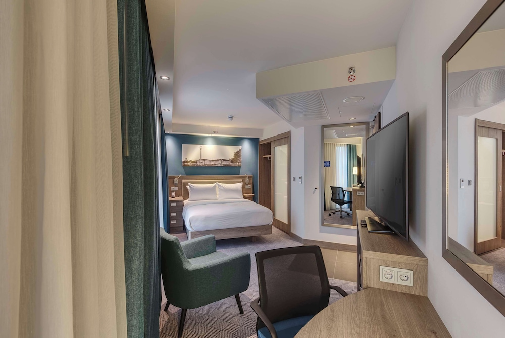 Family Room Connecting Rooms