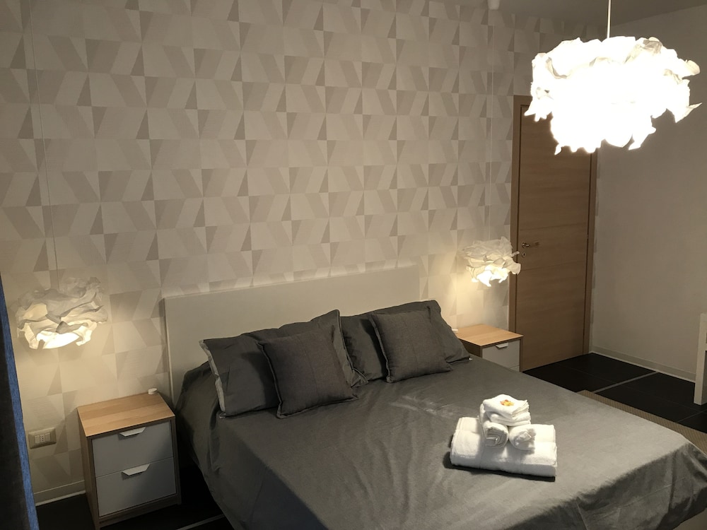 Deluxe Double Room, Bathtub photo 1