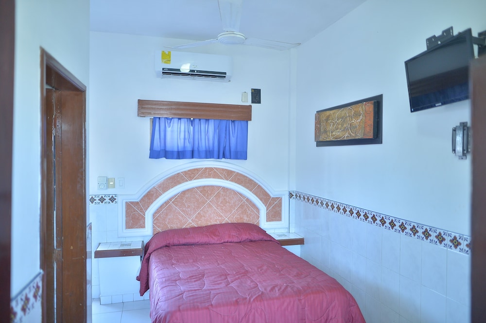 Standard Room, 1 Double Bed - Photo 1