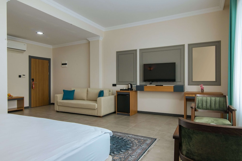 Deluxe Double Room - Photo 5