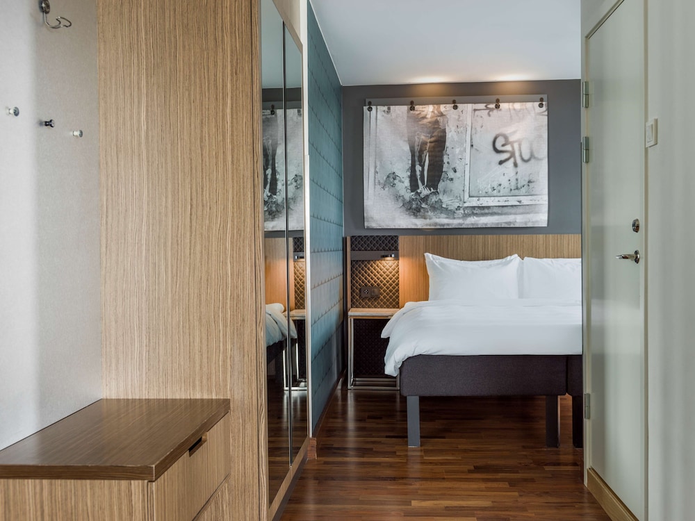 Suite, 1 Bedroom photo 2