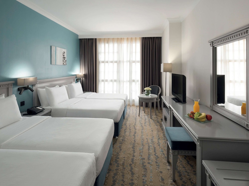 Classic Room, Multiple Beds - Photo 4