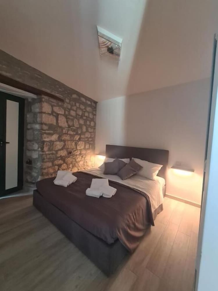 Honeymoon Room, 1 Double Bed photo 1
