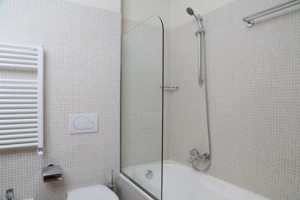 Standard Apartment, 3 Bedrooms photo 3