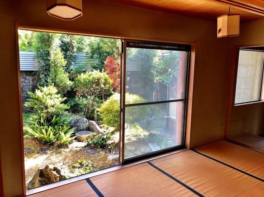 Family Room, Garden View photo 3