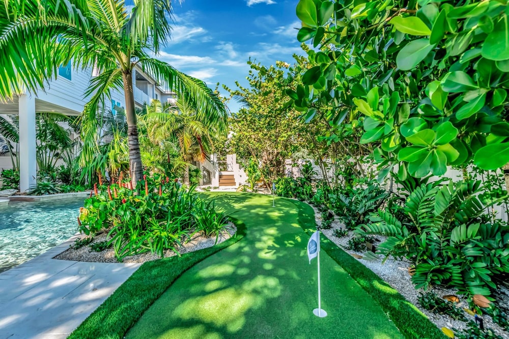 The Plaza in Siesta Key, 사진 56