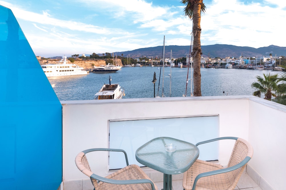 Twin Room, Harbor View - Photo 2