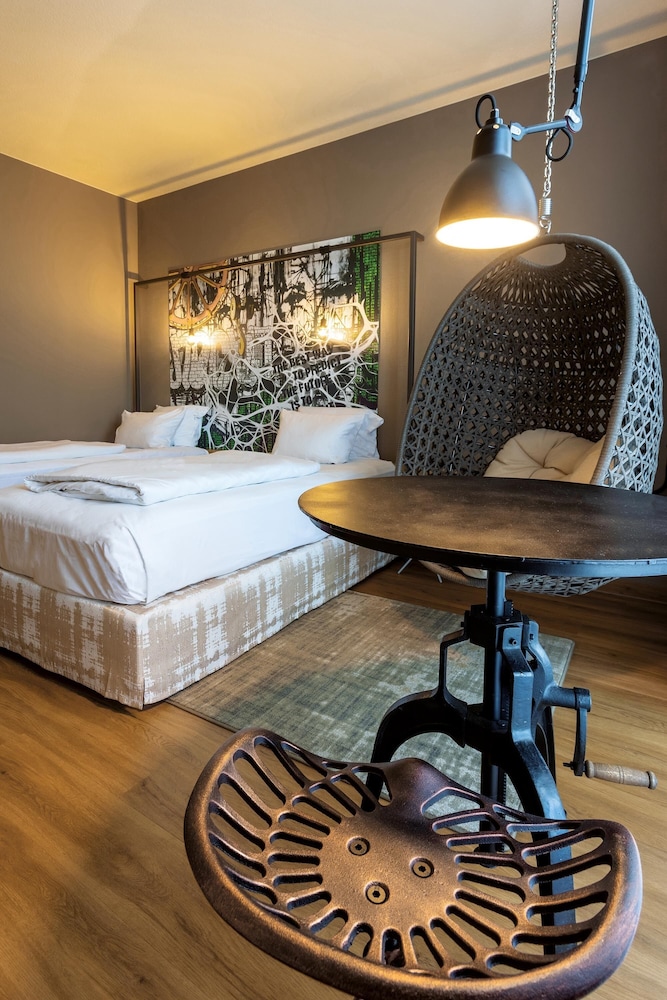 Standard Double Room - Photo 3