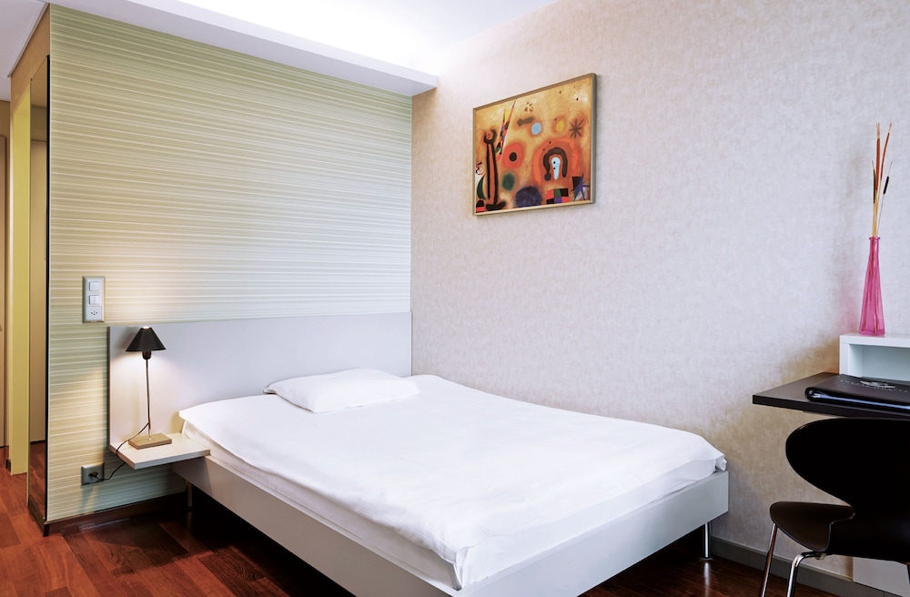 Standard Single Room photo 3