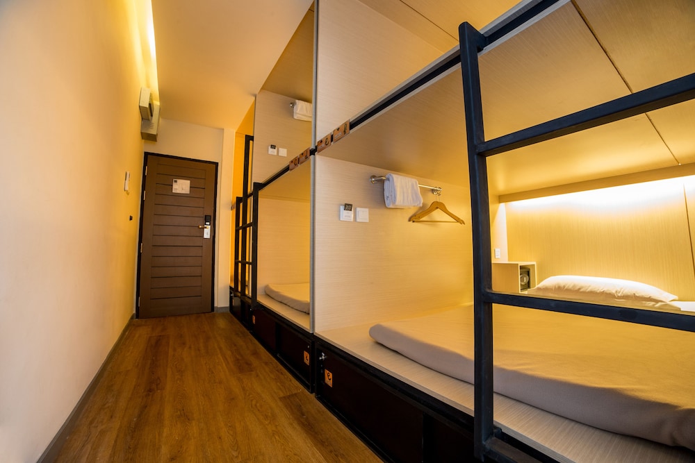 Shared Dormitory, Mixed Dorm (4 Beds) photo 3