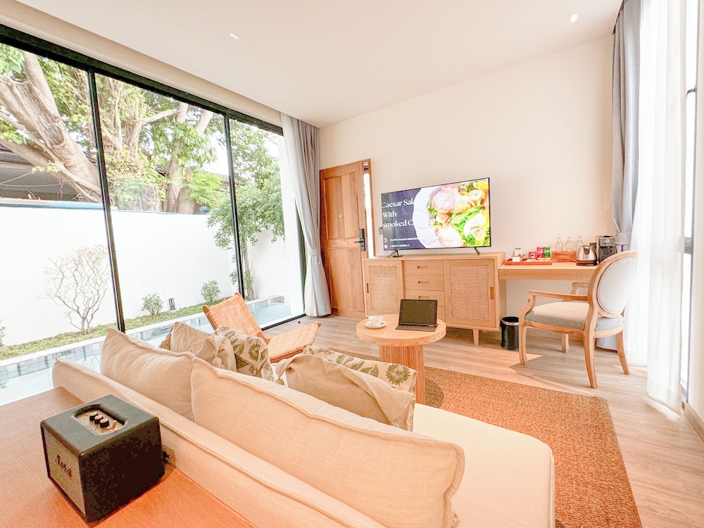 Executive Pool Villa (Roundtrip airport transfer) - Photo 3