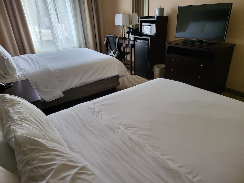 Standard Room, 2 Queen Beds, Accessible (Communications) photo 1