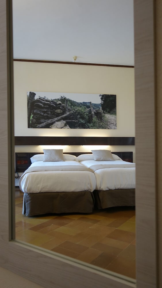 Standard Double Room - Photo 5