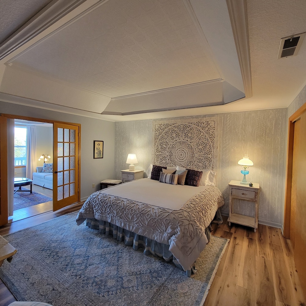 The Bakery Suite