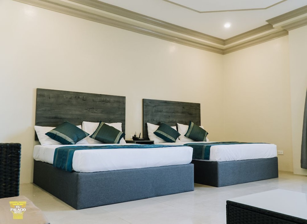 Deluxe Room - Photo 6