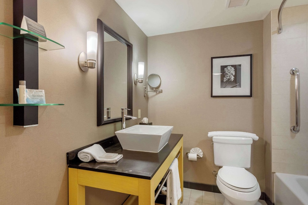 Suite, Non Smoking - Photo 10