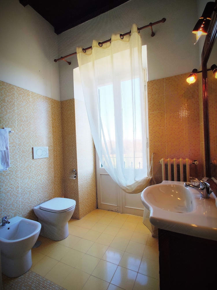 Deluxe Double or Twin Room photo 2