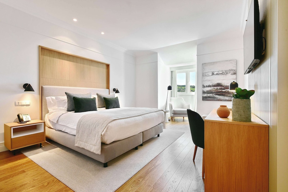 Suite, 1 King Bed, Golf View (Duplex) - Photo 7