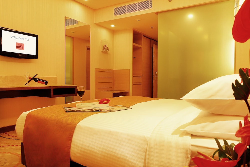 Superior Room (Room Only) - Photo 6