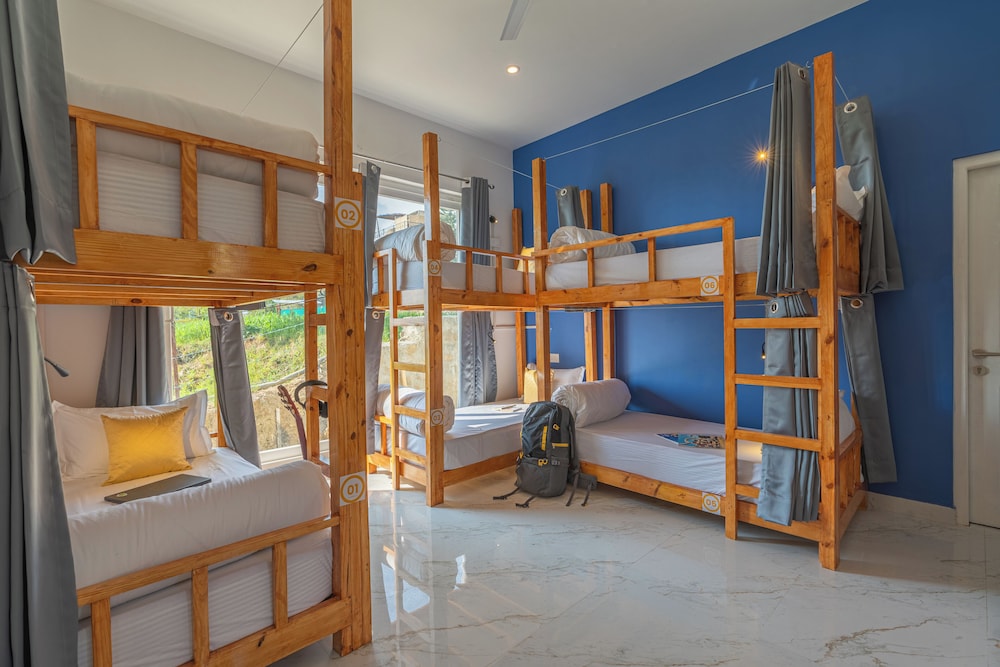 Bed in 6 Bed Mixed Dormitory photo 1
