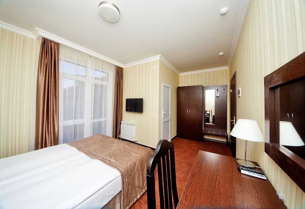 Standard Double Room, Balcony photo 1