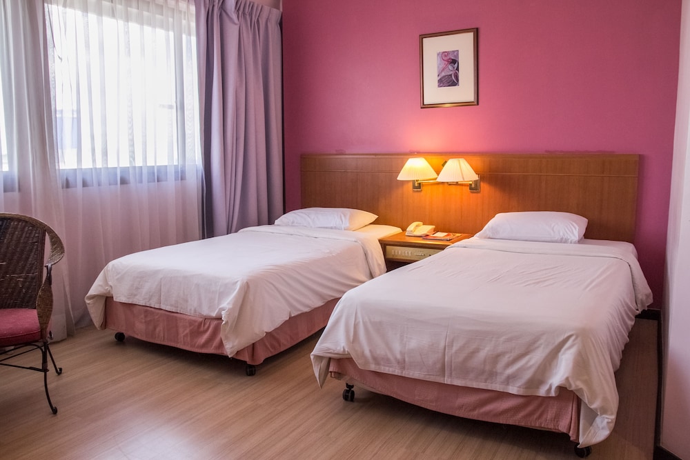 Deluxe Room - Photo 2