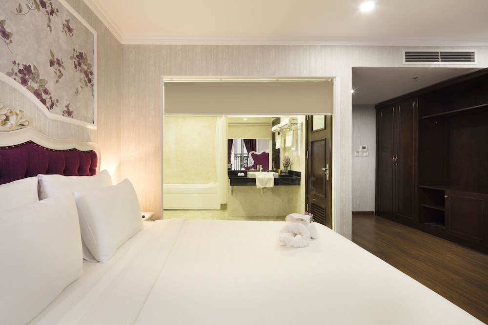 Executive Double Room, Balcony, City View photo 3