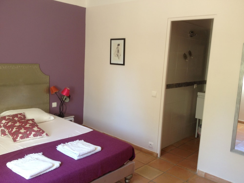 Double Room (Lilas) photo 3