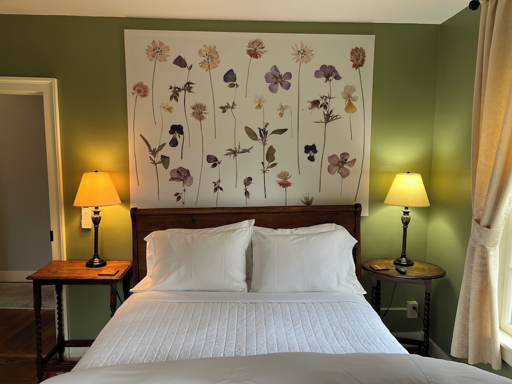 Standard Double Room, Ensuite (Chittenden) photo 1