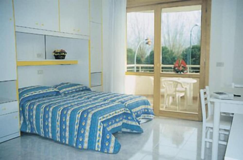 Studio (RTA) photo 1